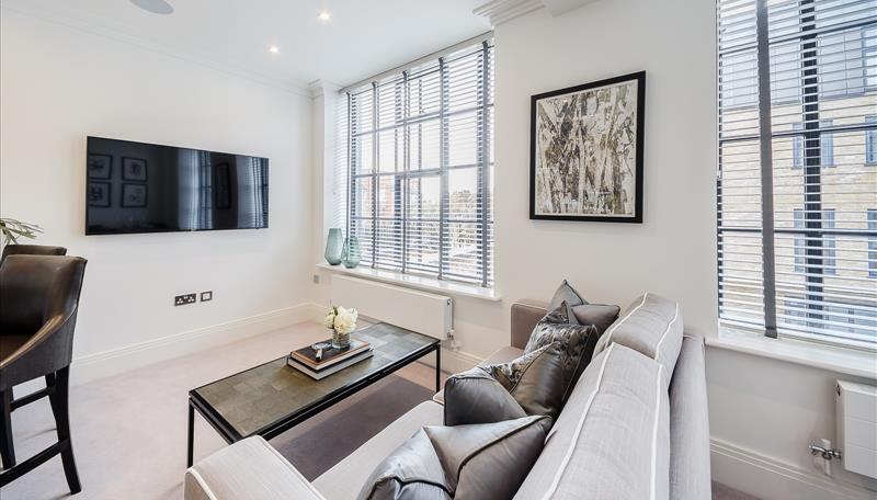 Main image of property: Palace Wharf, Rainville Road