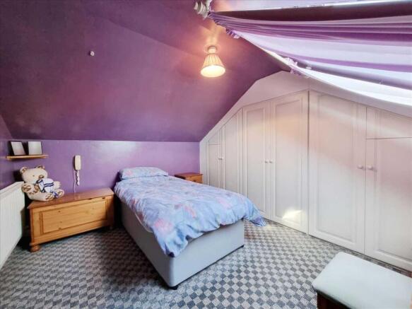 Bedroom 3: