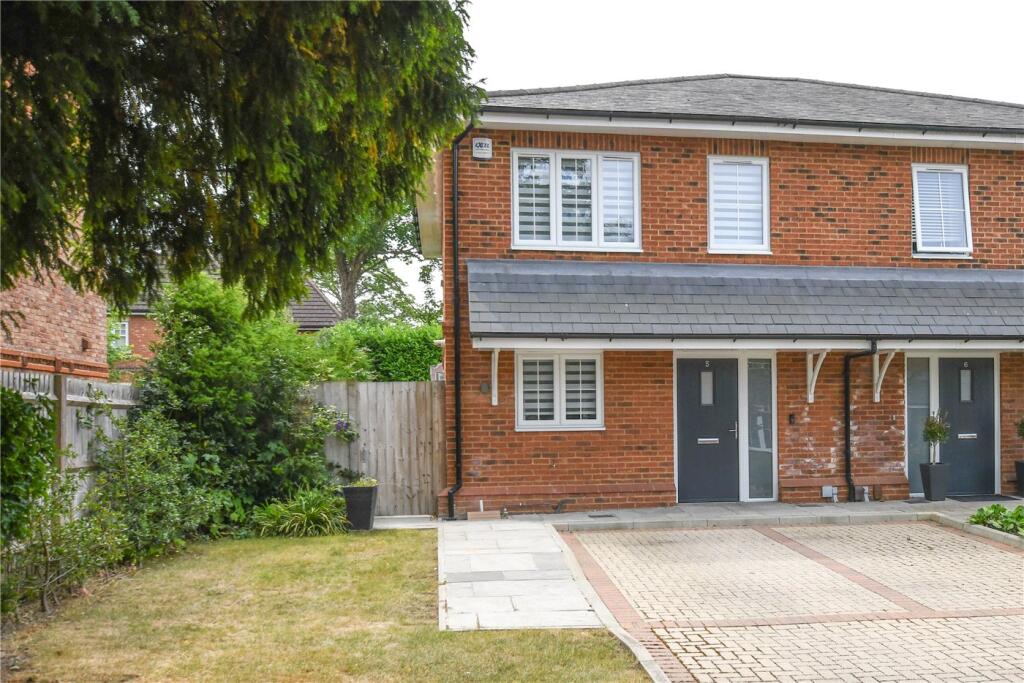 Main image of property: Woodfield Place, Binfield, Bracknell, Berkshire, RG42