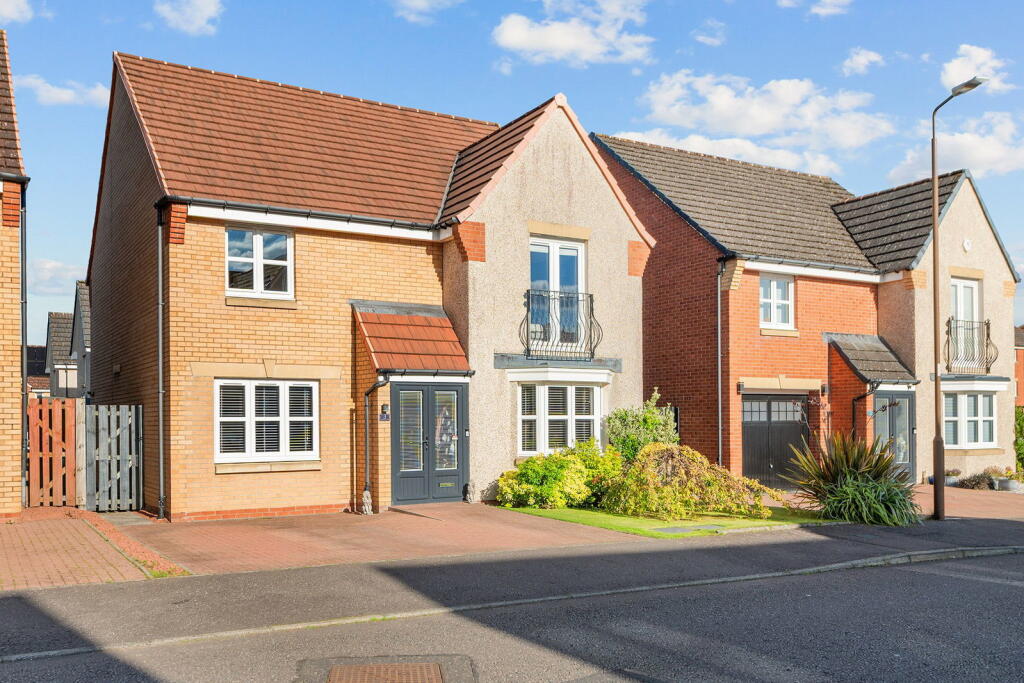 Main image of property: 3 Innerdouny Drive, Maddiston, FK2 0LW