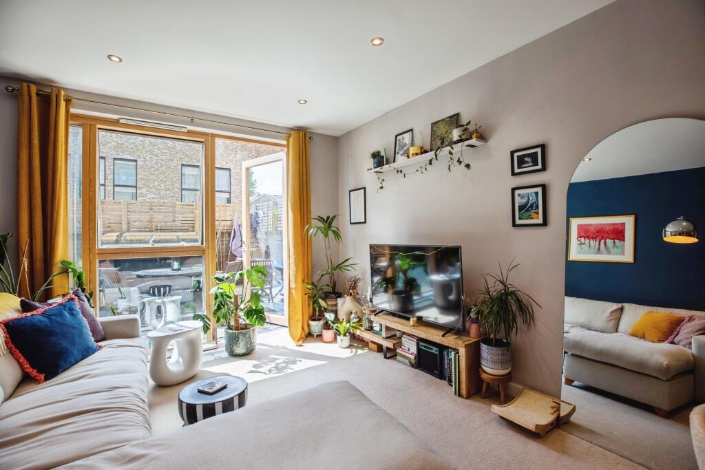 Main image of property: Shield Street, Peckham, London, SE15