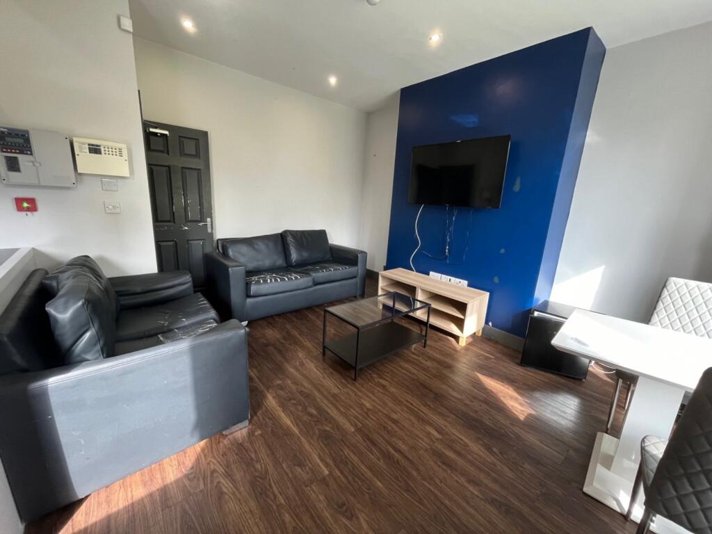Main image of property: Beechwood Terrace, Burley, Leeds, West Yorkshire, LS4