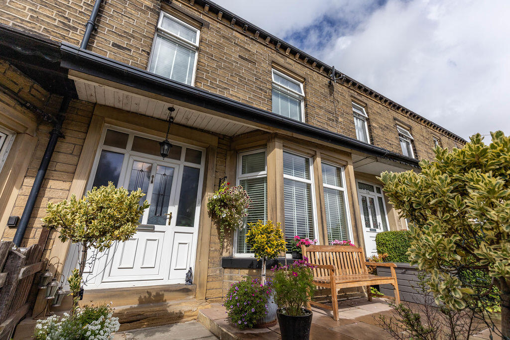 Main image of property: 178 Rochdale Road, Pye Nest HX2 7JT