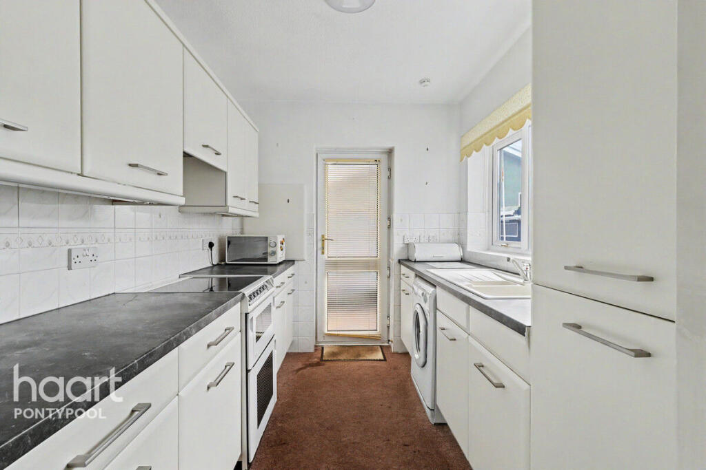 Main image of property: Heol Teilo, Pontypool