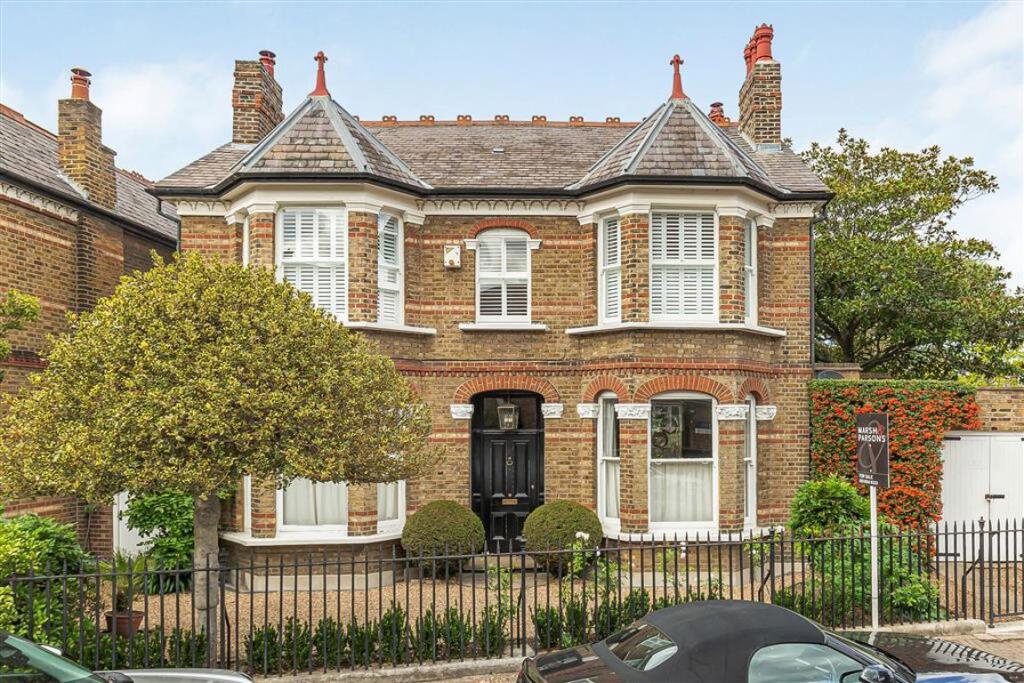 Main image of property: Priests Bridge, Barnes