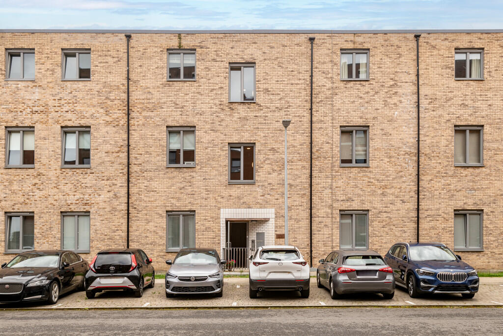 Main image of property: Damask, Winterthur Lane