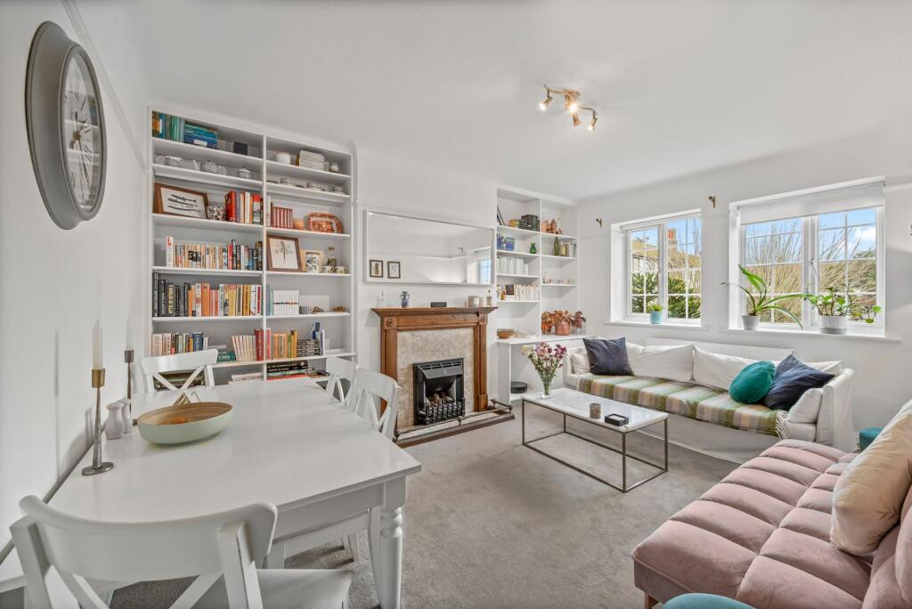 Main image of property: Gloucester Court, 
Kew Road, TW9