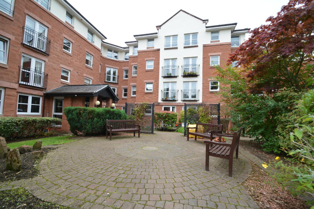 Main image of property: Flat 38, Castle Court, 21 Blantyre Road, Bothwell, Glasgow, G71 8PD