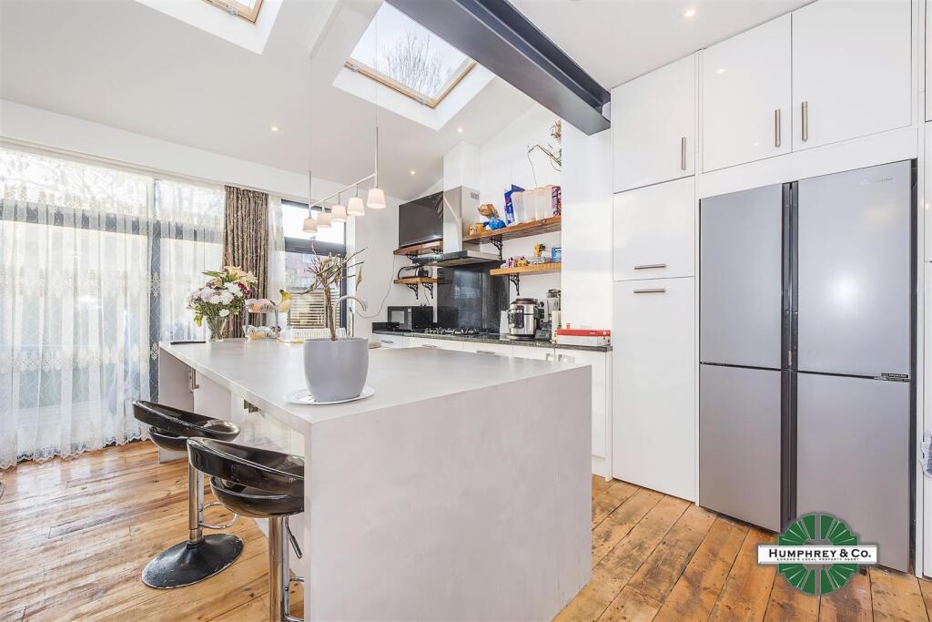 Main image of property: Fulbourne Road, London