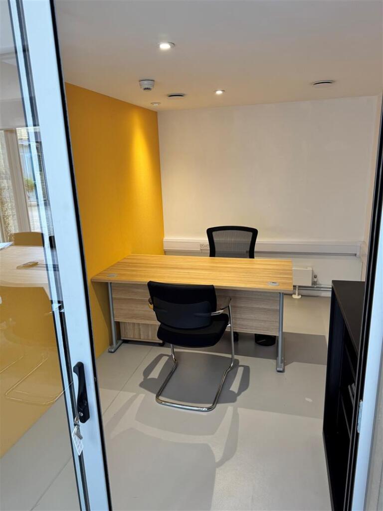 Main image of property: 400 Caledonian Road