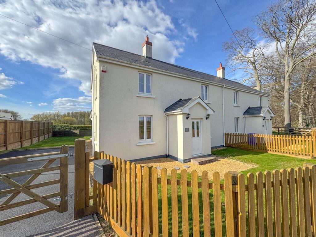 Main image of property: Plantation Stud Cottages, Snailwell, Suffolk, CB8