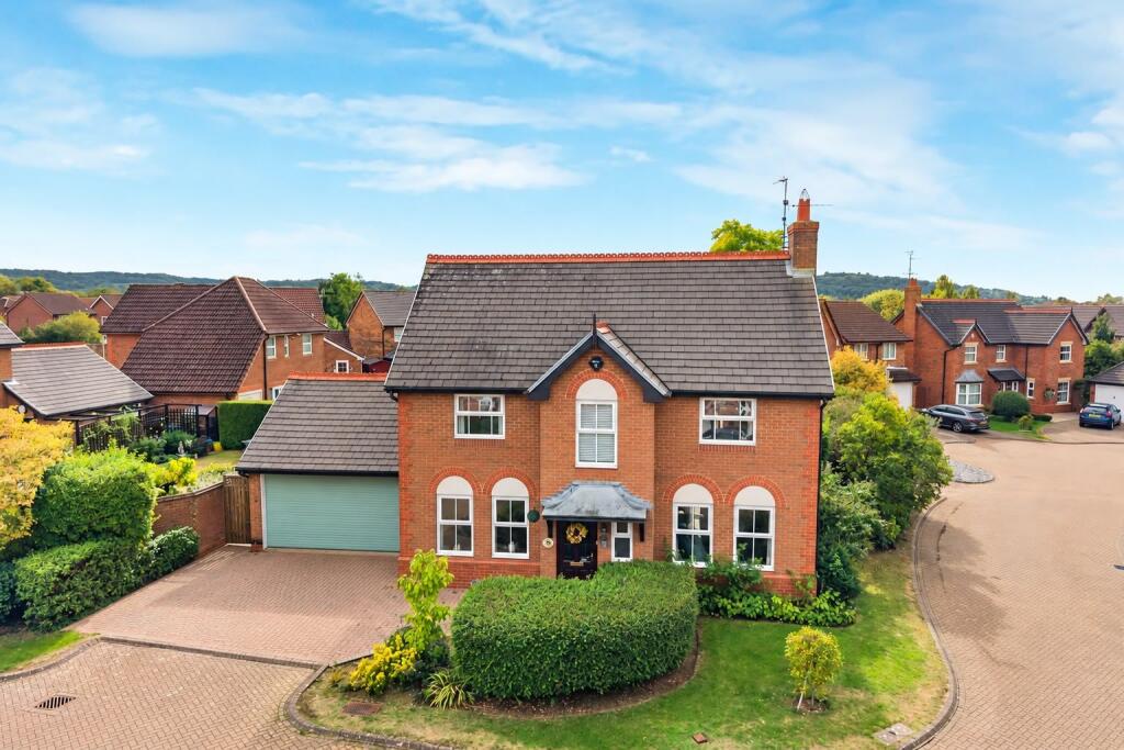 Main image of property: Marefield Close, Barnwood, Gloucester, GL4 3TU