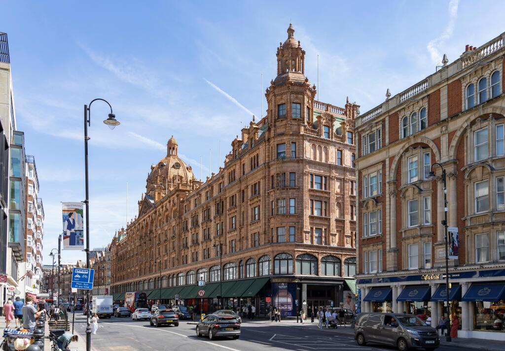 27 Ovington Square