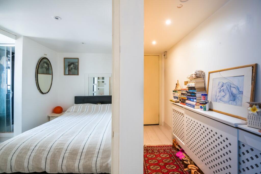 Main image of property: Streatham High Road, London SW16 