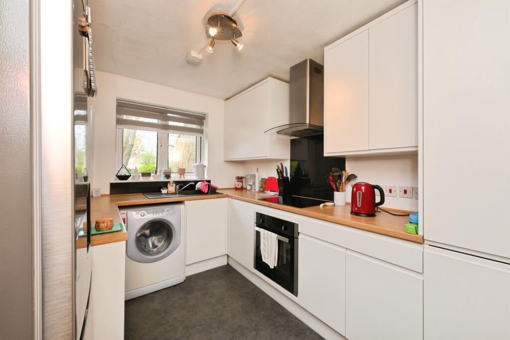 Main image of property: Grove Meadow, Welwyn Garden City