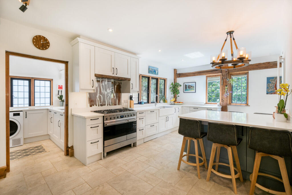Main image of property: Reigate Road, Leatherhead, KT22