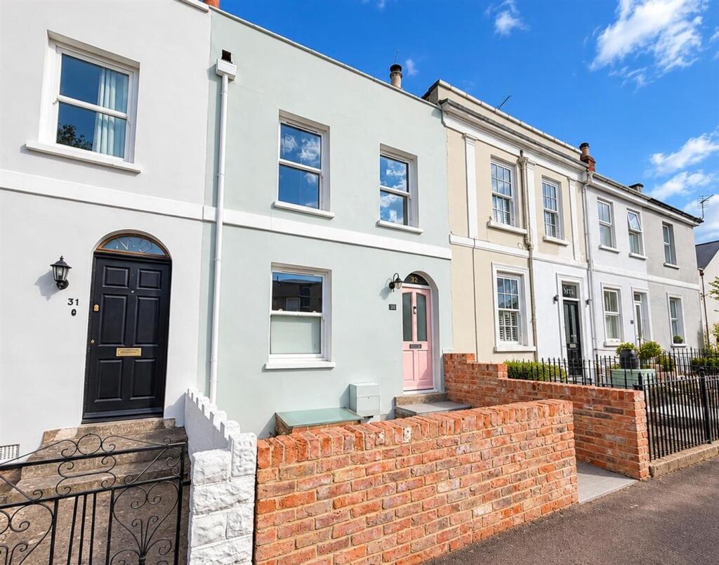 Main image of property: Leckhampton, Cheltenham GL53 0DT