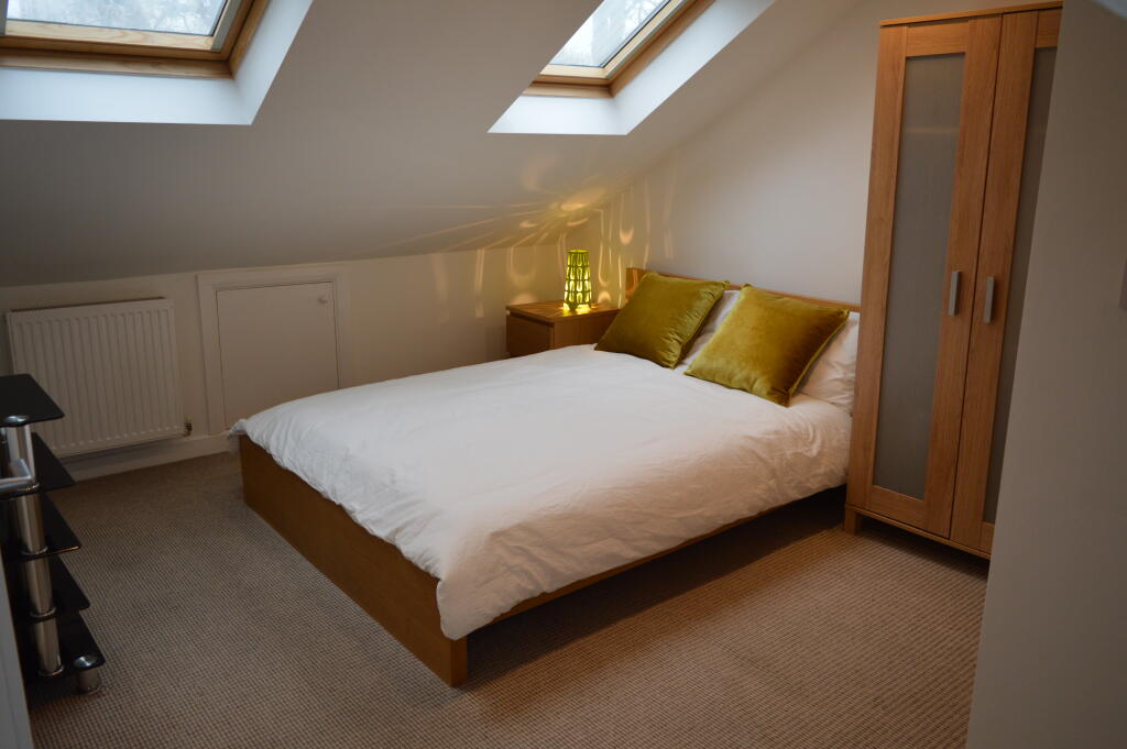 Main image of property: Vicarage Park, London SE18 7SU