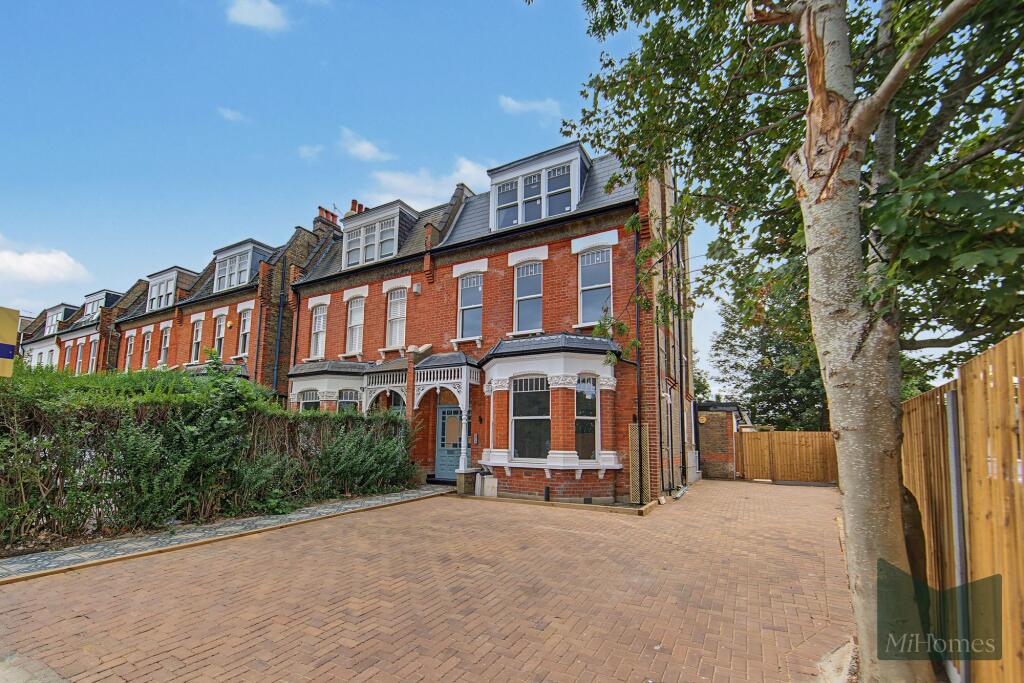 Main image of property: Woodside Park Road, 43 Woodside Park Road, N12
