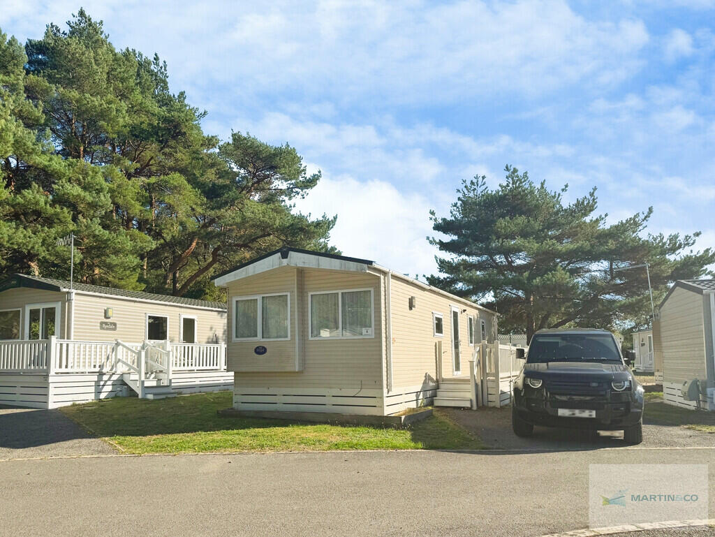 Main image of property: Oakdene Holiday Park