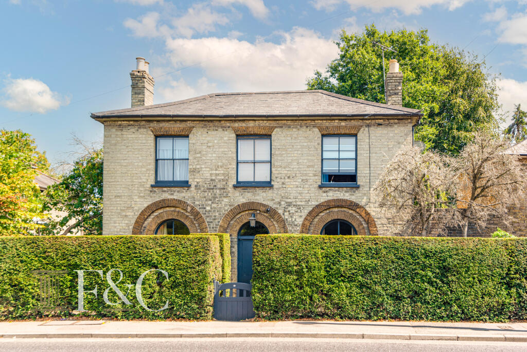 Main image of property: High Road, Wormley, Hertfordshire